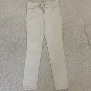 Fairly new jeans, off-white/cacky, Size: 2/26R